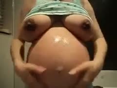 In this exciting live nude modeling video, a bold, youthful, and ambitious pregnant whore displays no fear.